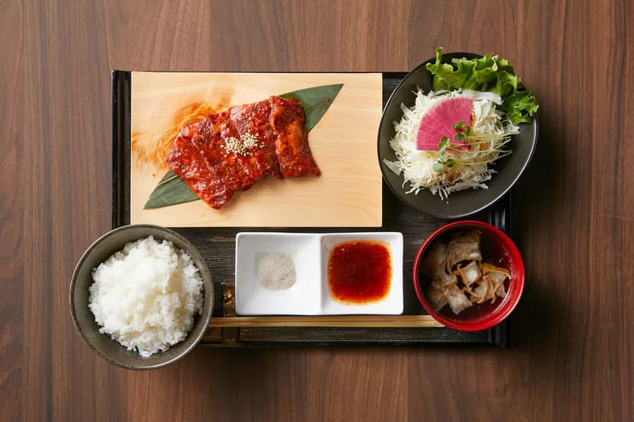 ハラミ焼肉定食