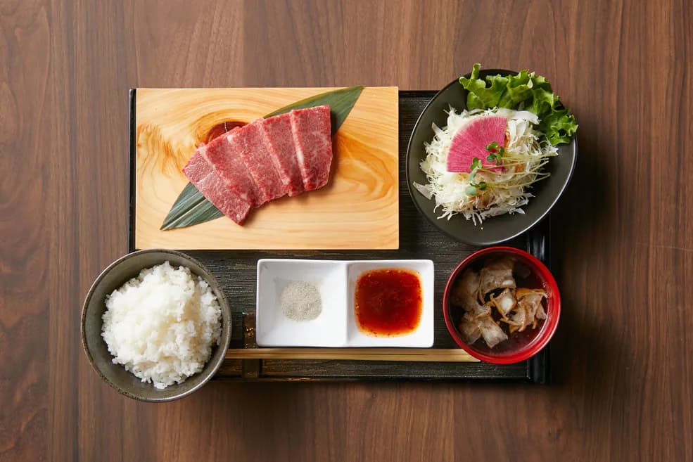 近江牛ロース焼肉定食